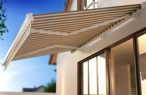 Awning Installers Malvern Worcestershire (WR13 and WR14)