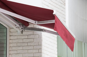 Retractable Awnings Hull